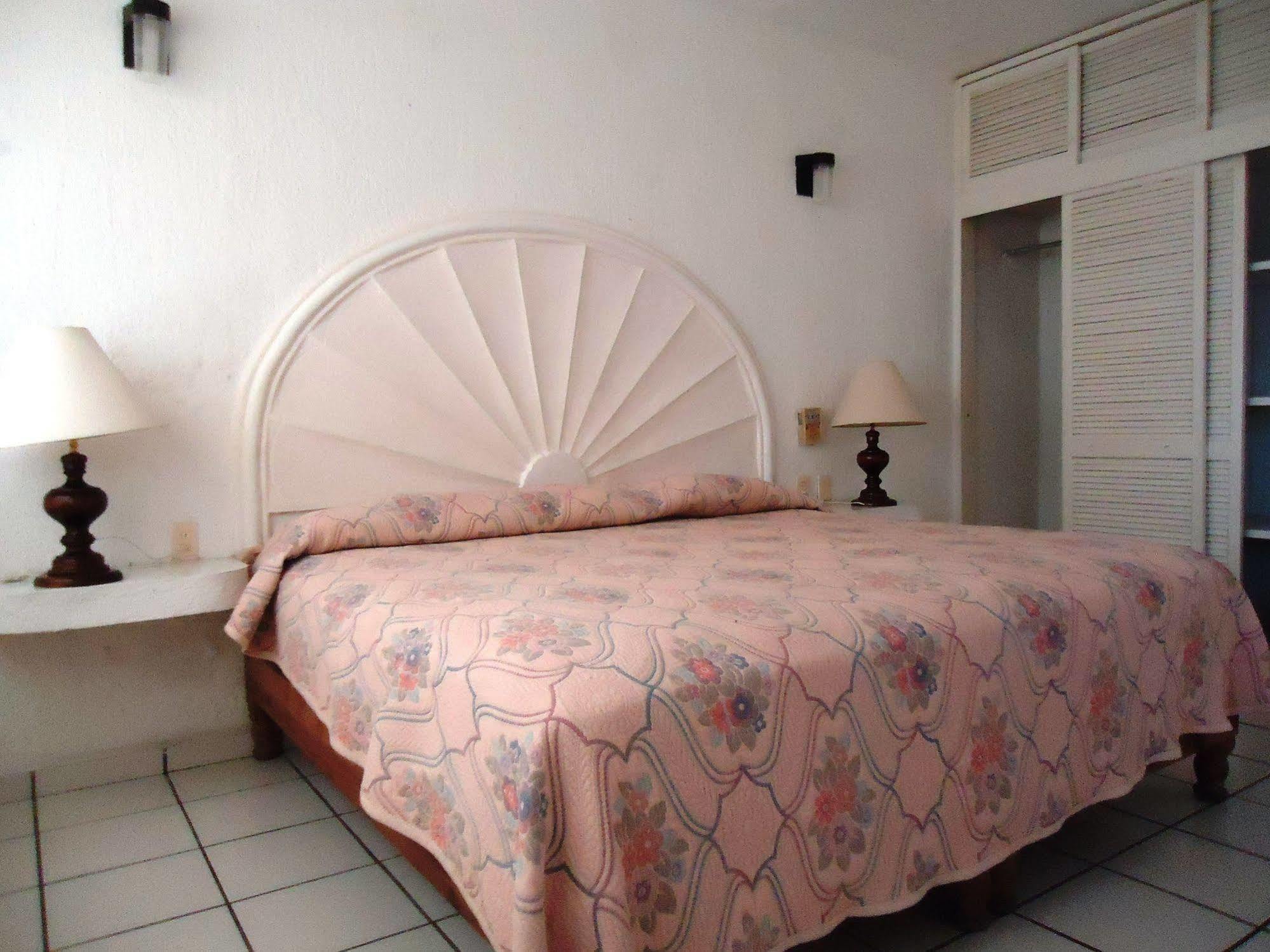 Hotel Bagasi Manzanillo Bagian luar foto