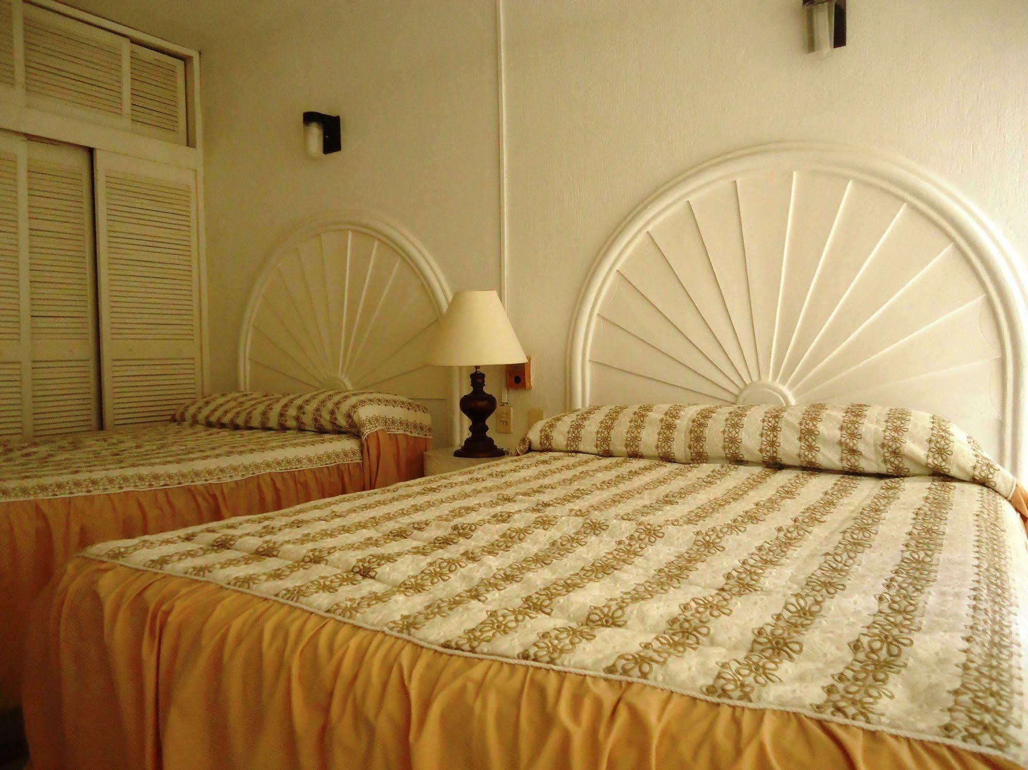 Hotel Bagasi Manzanillo Bagian luar foto