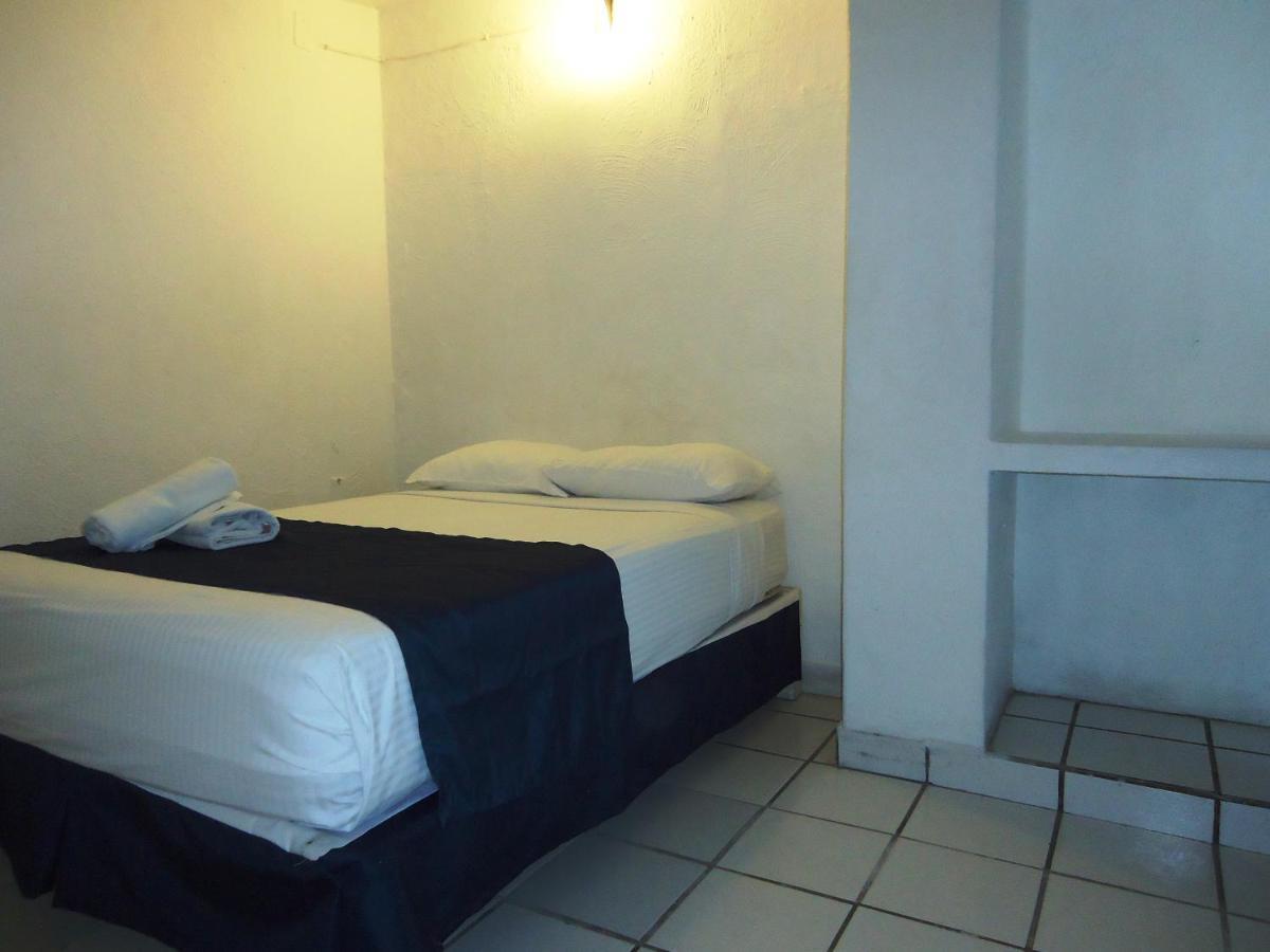 Hotel Bagasi Manzanillo Bagian luar foto