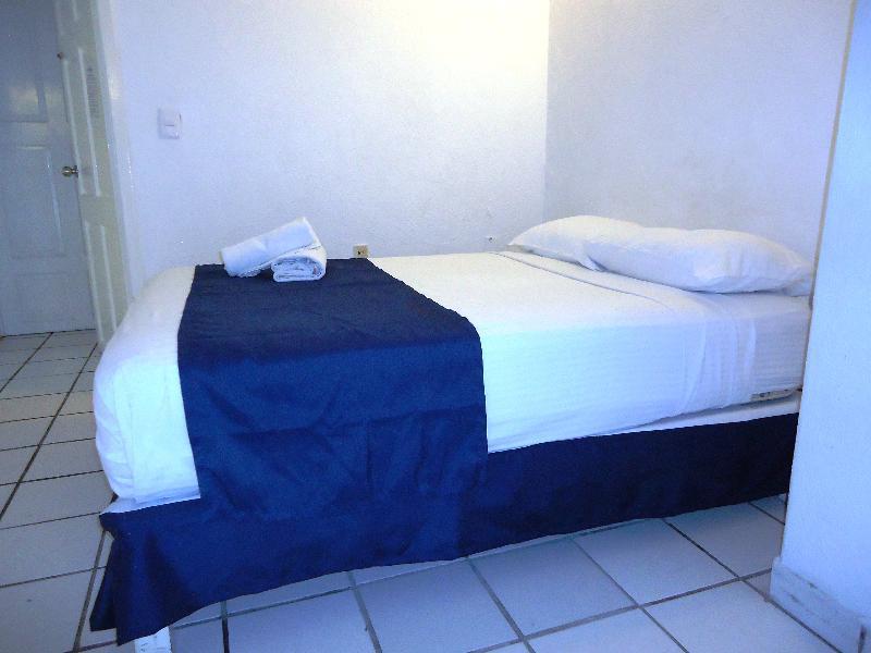 Hotel Bagasi Manzanillo Bagian luar foto
